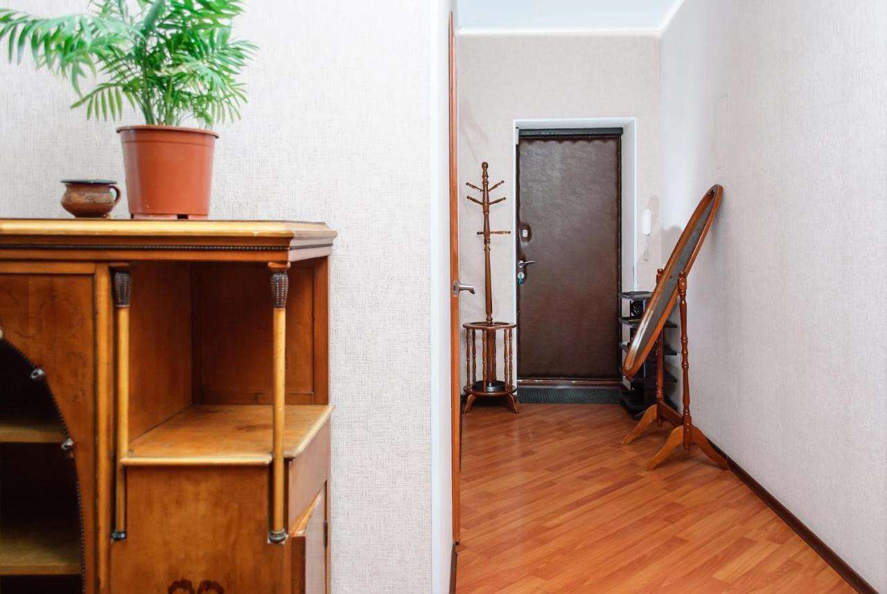 Apartments On Skovoroda Street Kharkov Ngoại thất bức ảnh