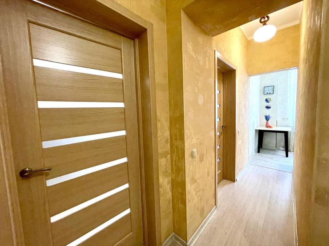 Apartments On Skovoroda Street Kharkov Ngoại thất bức ảnh